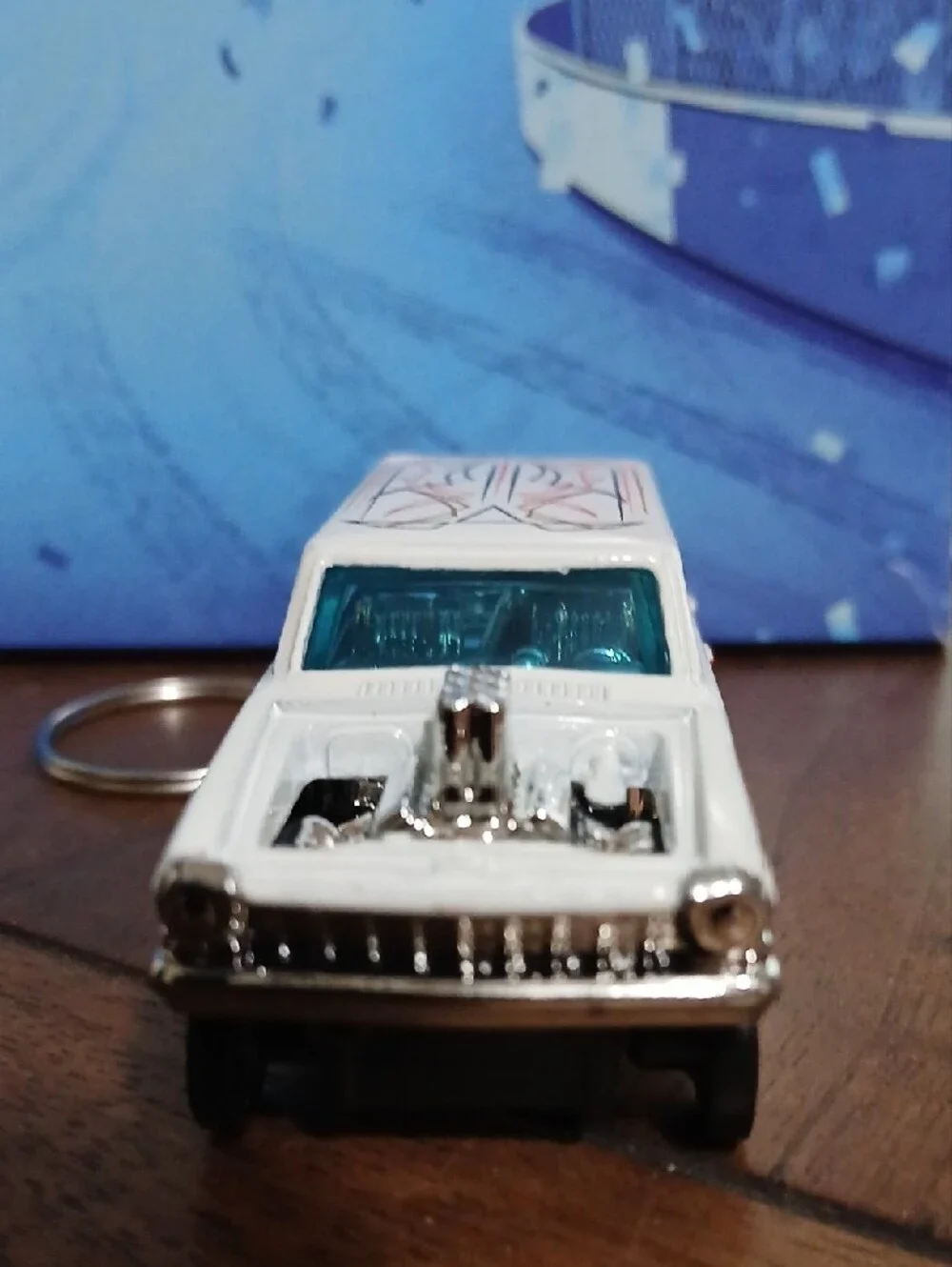 Family Hauler White 64 NOVA GASSER Die-Cast Toy Wagon - KEYCHAIN